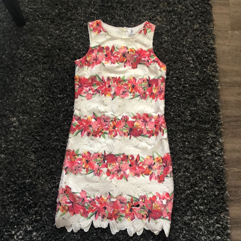 Floral lace Julia Jordan dress